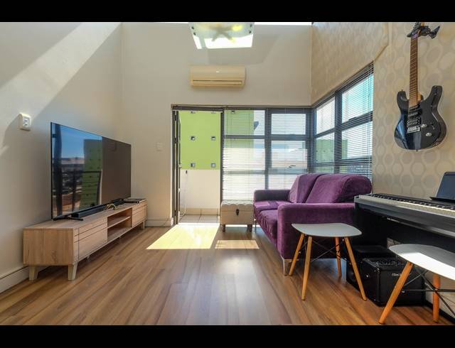 2 BEDROOM APARTMENT FOR SALE IN RIVONIA